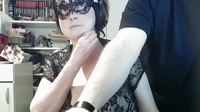 Snapshot of MaxiSexy79 chatting on 02.28.26 MaxiSexy79 online show from 02.28.26