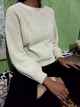 Snapshot of School_girl_pg chatting on 02.17.26 School girl pg online show from 02.17.26