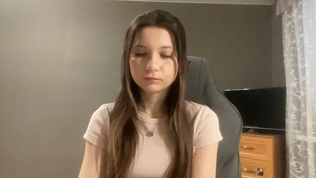 LunnaBliss online show from 02.19.26