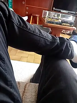 Snapshot of thom7246 chatting on 03.09.26 thom7246 online show from 03.09.26