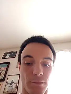 Snapshot of thom7246 chatting on 03.11.26 thom7246 online show from 03.11.26