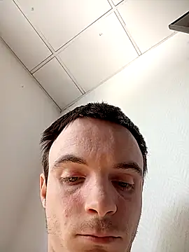 Snapshot of thom7246 chatting on 03.17.26 thom7246 online show from 03.17.26