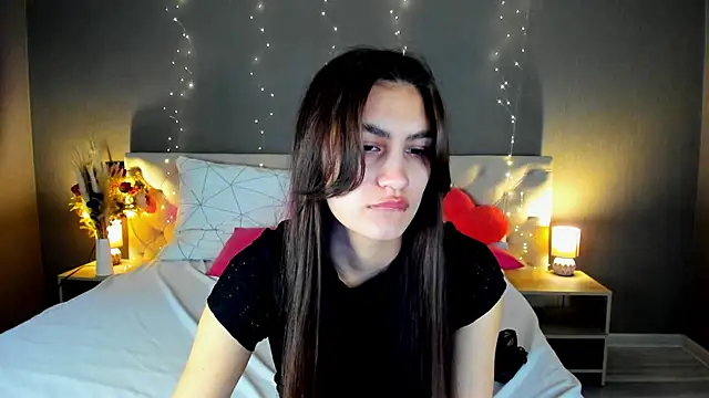 Adele Lanea online show from 04.22.26