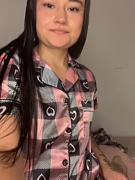 Snapshot of Sofia-squir chatting on 03.15.26 Sofia-squir online show from 03.15.26