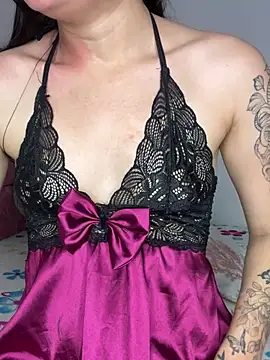 Snapshot of Sofia-squir chatting on 03.17.26 Sofia-squir online show from 03.17.26