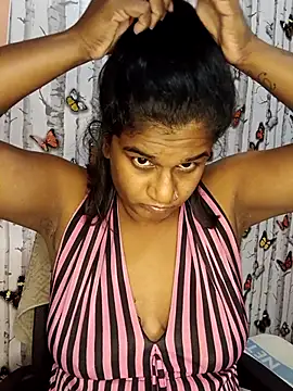 Snapshot of indianstrawberrylips4u chatting on 06.15.26 indianstrawberrylips4u online show from 06.15.26