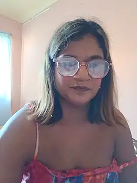 Snapshot of indianstrawberrylips4u chatting on 07.20.26 indianstrawberrylips4u online show from 07.20.26