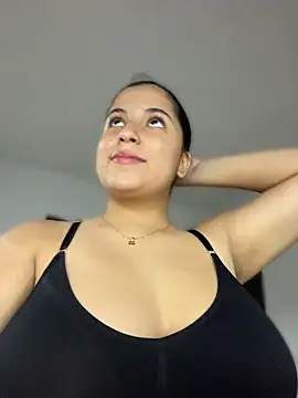 Snapshot of FerLondon55 chatting on 04.08.26 FerLondon55 online show from 04.08.26