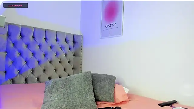 eva cutee  online show from 04.01.26