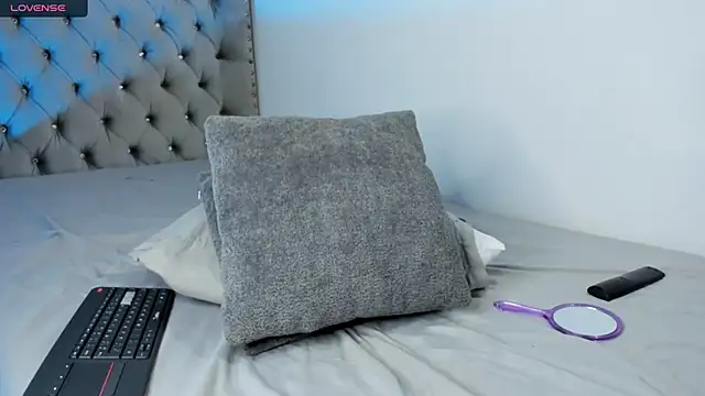 eva cutee  online show from 05.27.26