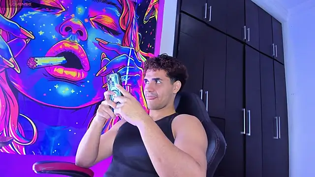 Snapshot of marcos_lc chatting on 03.31.26 marcos lc online show from 03.31.26