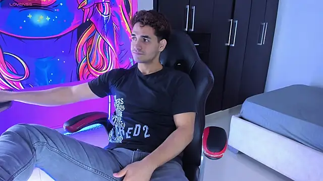 Snapshot of marcos_lc chatting on 04.01.26 marcos lc online show from 04.01.26