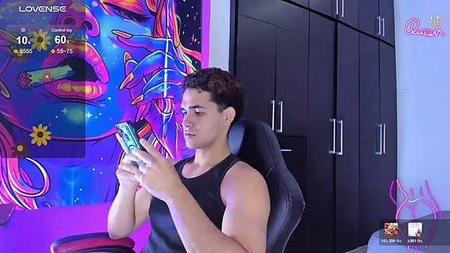 Snapshot of marcos_lc chatting on 04.06.26 marcos lc online show from 04.06.26