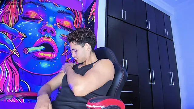 Snapshot of marcos_lc chatting on 04.14.26 marcos lc online show from 04.14.26