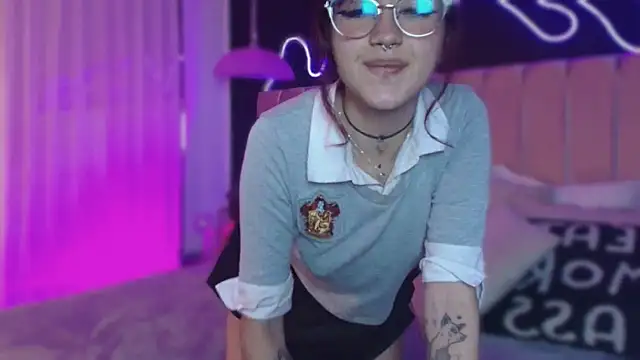 alixx von d online show from 04.14.26