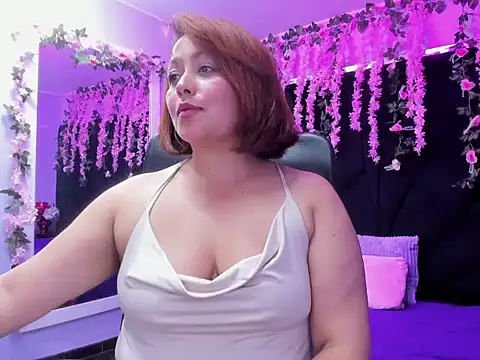 Snapshot of Viooleta_thomson chatting on 02.19.26 Viooleta thomson online show from 02.19.26