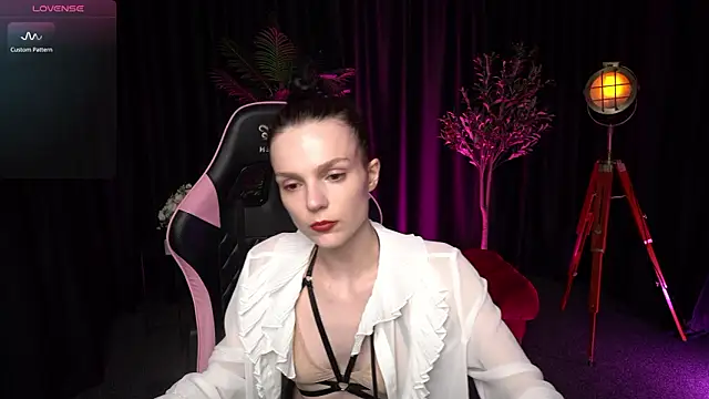 Snapshot of Wild_Alice_me chatting on 03.06.26 Wild Alice me online show from 03.06.26