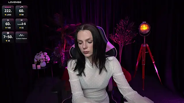 Snapshot of Wild_Alice_me chatting on 03.29.26 Wild Alice me online show from 03.29.26