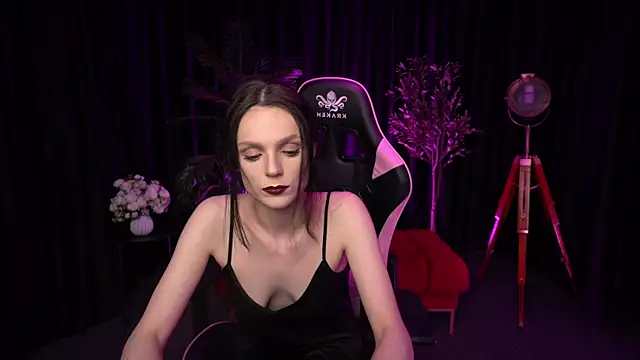 Wild Alice me online show from 04.19.26