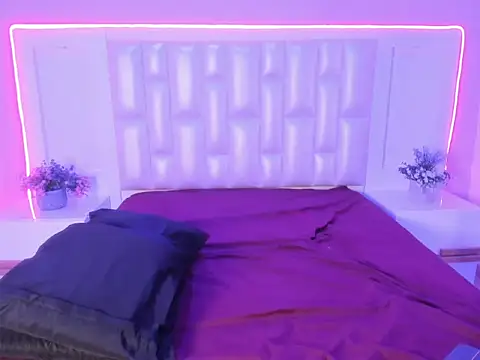 Liia Collins online show from 02.25.26