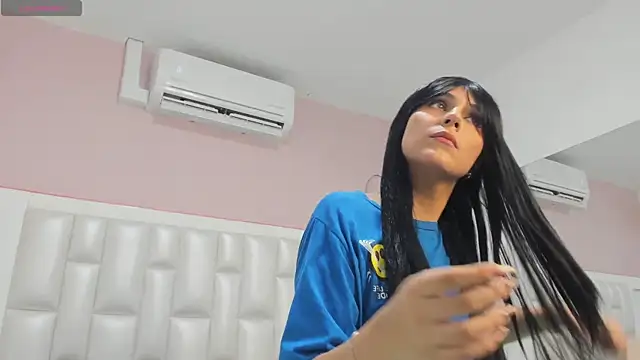 Liia Collins online show from 05.07.26