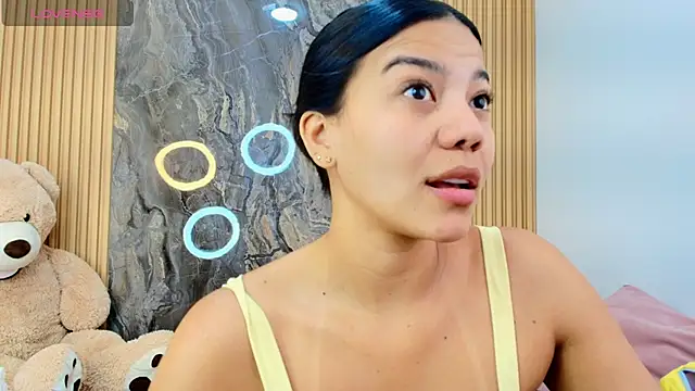 Snapshot of scarlett_lumi chatting on 03.31.26 scarlett lumi online show from 03.31.26