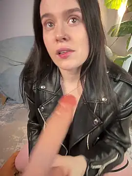 JustMira online show from 04.28.26