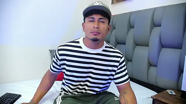 Snapshot of Sebas_Backwood chatting on 02.18.26 Sebas Backwood online show from 02.18.26