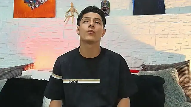 Eliassalvatore  online show from 05.20.26
