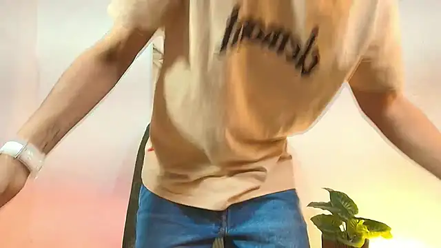 Eliassalvatore  online show from 05.23.26