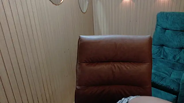 Alessia Monroe  online show from 02.20.26