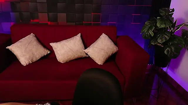 Alessia Monroe  online show from 05.27.26