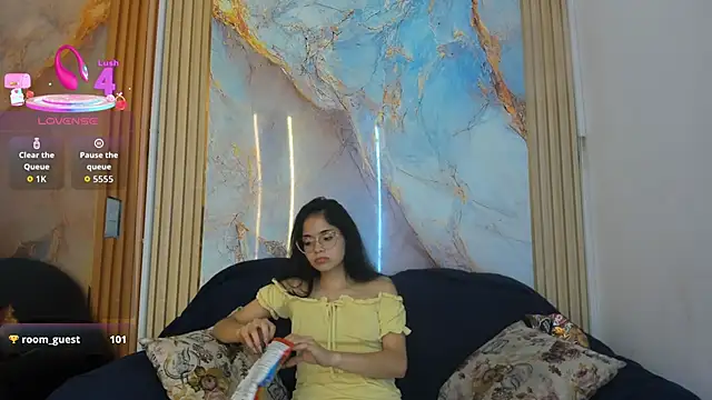 Snapshot of Carolina_pm chatting on 03.26.26 Carolina pm online show from 03.26.26