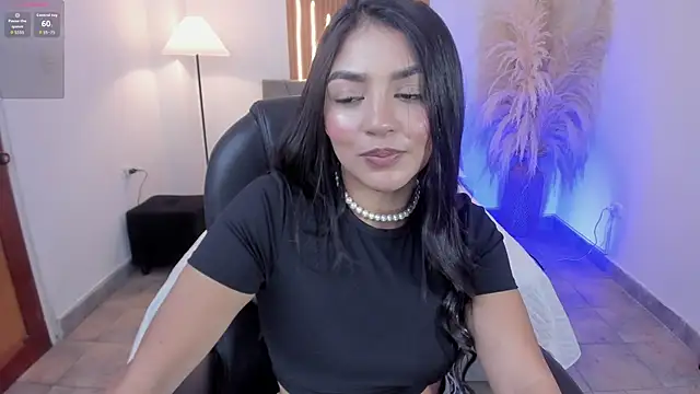 Snapshot of sara_stormy chatting on 02.20.26 sara stormy online show from 02.20.26