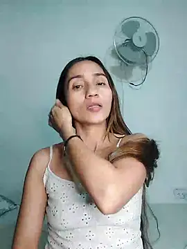 Snapshot of isaa- chatting on 03.05.26 isaa- online show from 03.05.26