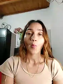 Snapshot of isaa- chatting on 03.10.26 isaa- online show from 03.10.26