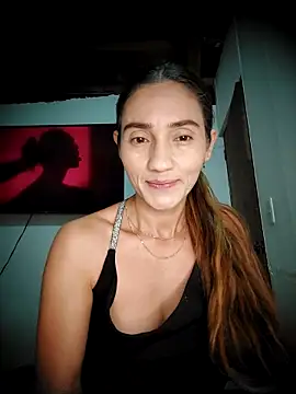 Snapshot of isaa- chatting on 03.17.26 isaa- online show from 03.17.26