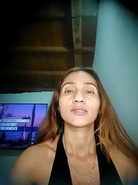 Snapshot of isaa- chatting on 03.19.26 isaa- online show from 03.19.26