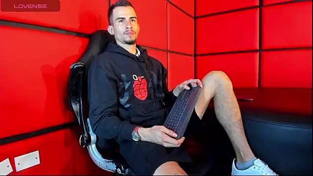 SharonTygaX online show from 03.06.26