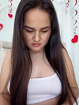 yissela92 online show from 02.19.26