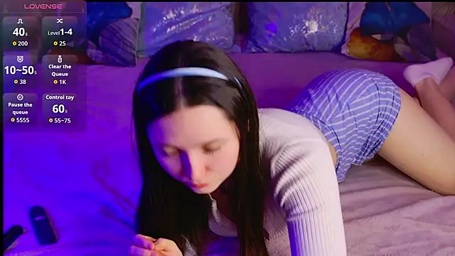 Snapshot of Tiny_BunnyX chatting on 03.19.26 Tiny BunnyX online show from 03.19.26