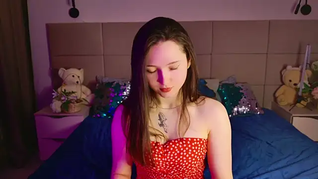 Snapshot of Tiny_BunnyX chatting on 04.07.26 Tiny BunnyX online show from 04.07.26