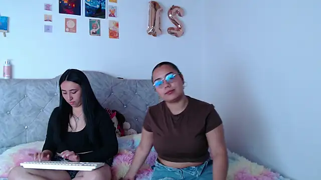 Snapshot of tuli_aily chatting on 02.19.26 tuli aily online show from 02.19.26