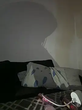 Snapshot of Melu12 chatting on 04.23.26 Melu12 online show from 04.23.26
