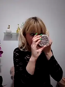 Snapshot of -Nefertiti- chatting on 03.07.26 -Nefertiti- online show from 03.07.26