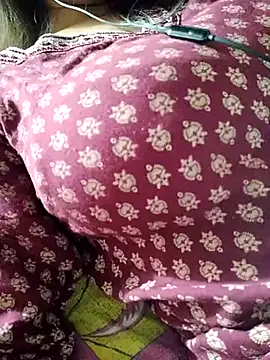 Snapshot of Poonam_001 chatting on 02.19.26 Poonam 001 online show from 02.19.26