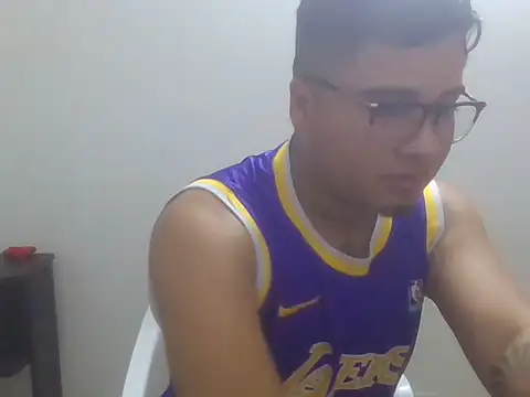 Snapshot of darkseclipses chatting on 02.19.26 darkseclipses online show from 02.19.26