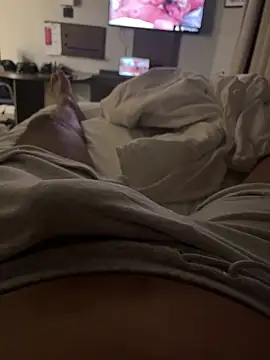 charles23xavier25 online show from 04.23.26