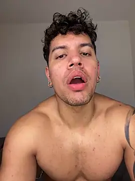 amenadiel fire online show from 04.18.26