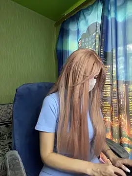 Snapshot of SophieBlackwood chatting on 05.19.26 SophieBlackwood online show from 05.19.26